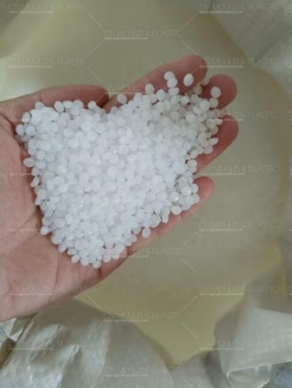Polyethylene_granular_material.jpg_02.png