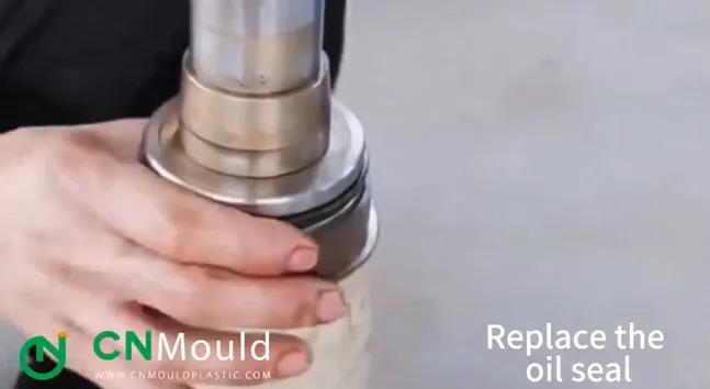 Injection Molding Machine Noise: Causes & Fixes