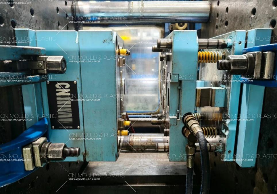 why-cant-the-injection-molding-machine-open.jpg