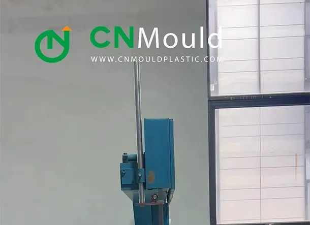 Foam Cutting Methods: Vertical vs. Horizontal – A Practical Overview